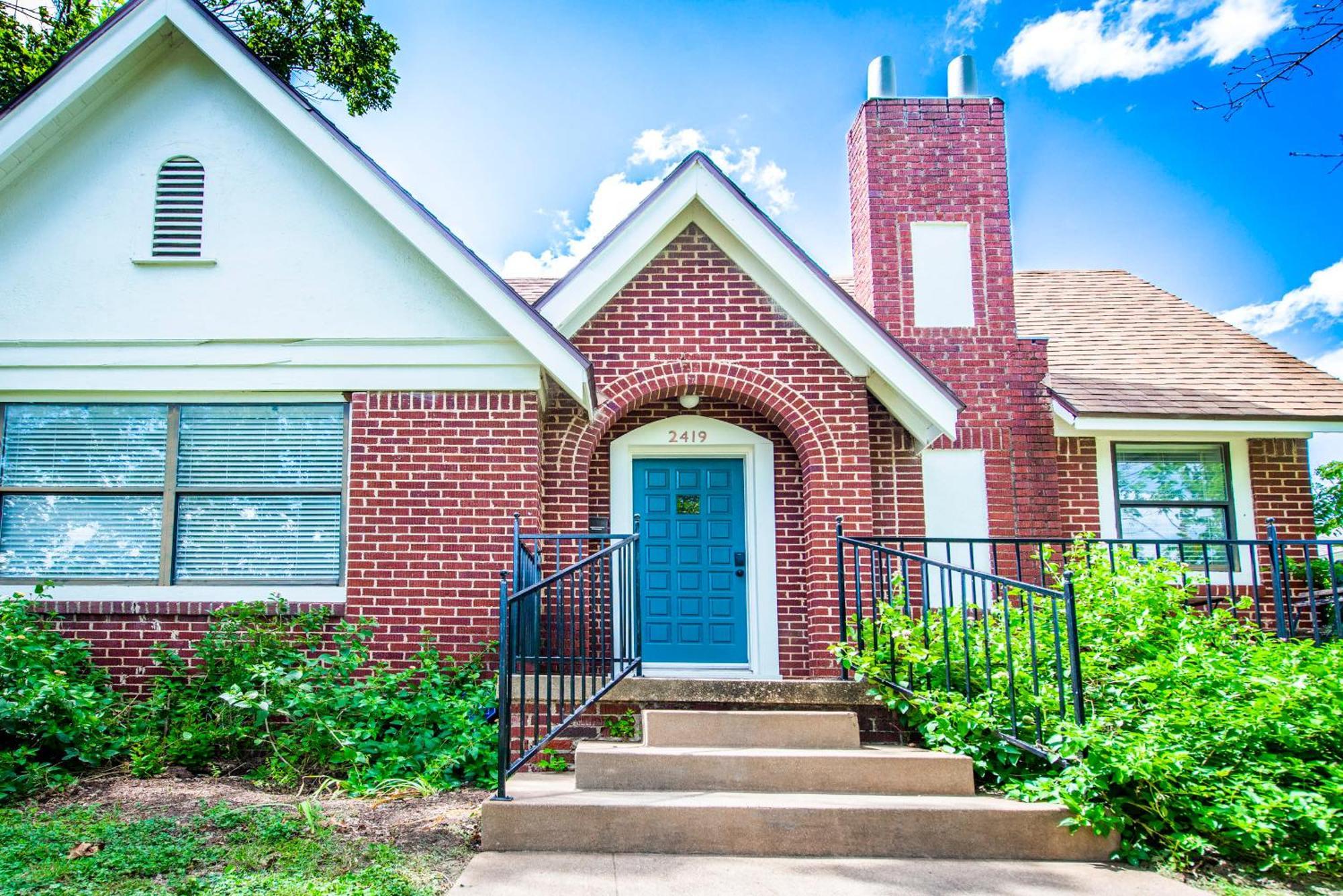 Classy 1927 Uptown Tudor 4 Min To Magnolia Villa Waco Exterior photo